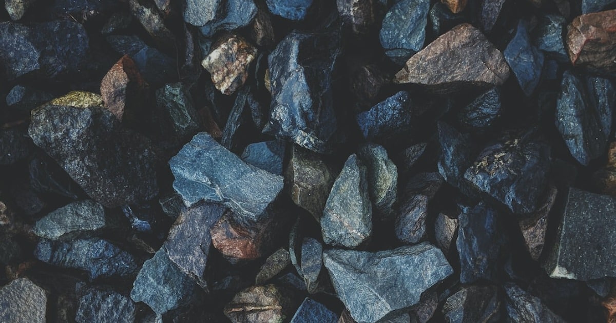 You are currently viewing Before and After: Transforming Your Landscape with Boulder Walls